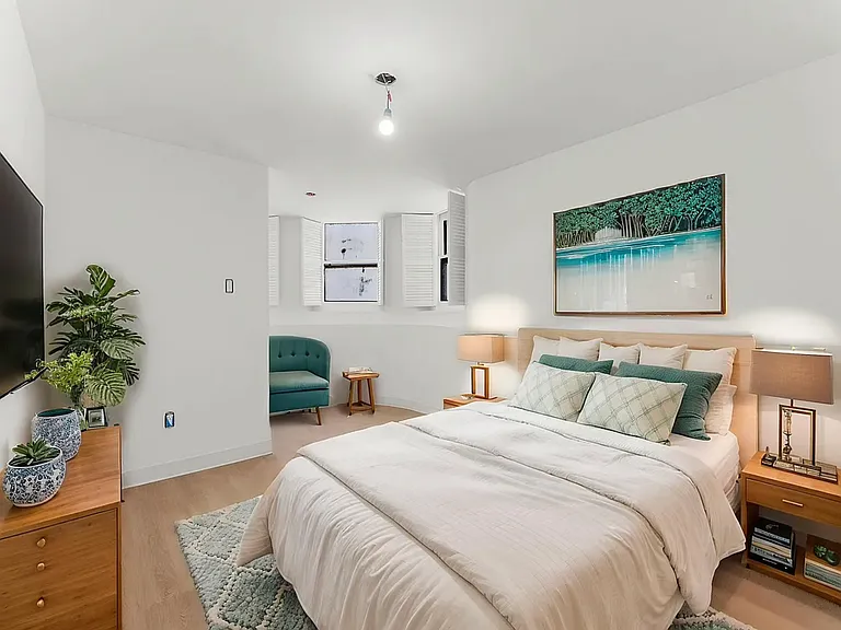 161 Prospect Park W #1R — Photo 5