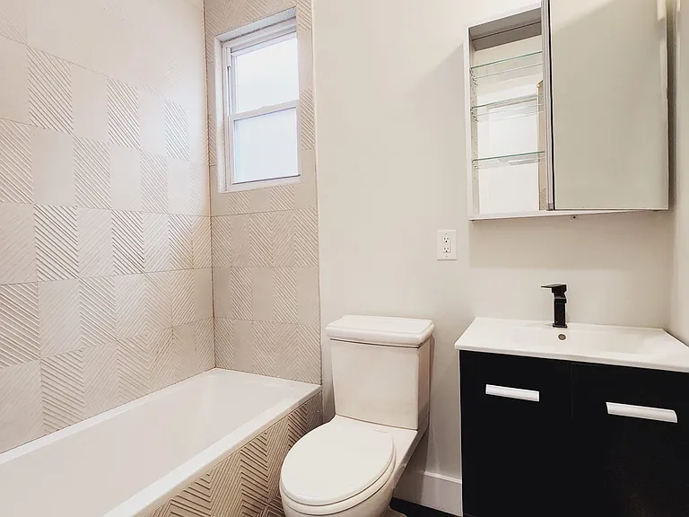 112 Duncan Ave #1C — Photo 13