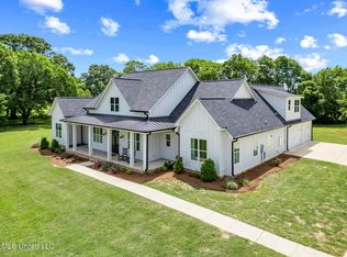 177 Russell Rd, Flora, MS 39071