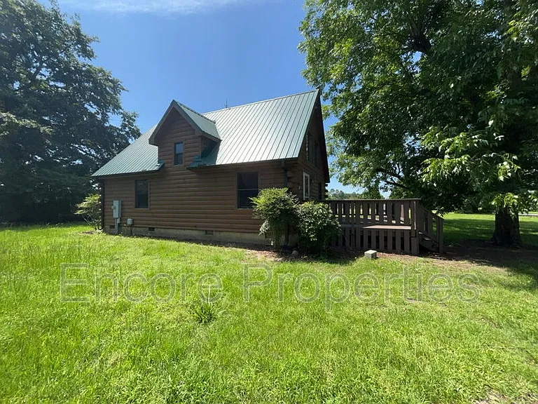 11981 Old Stage Rd — Photo 1