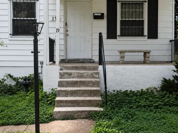 19 N Harvey Ave, Saint Louis, MO 63135