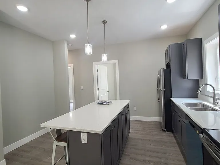408 W Main St — Photo 4