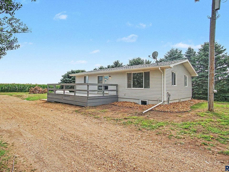 1st image of 46535 280th St
