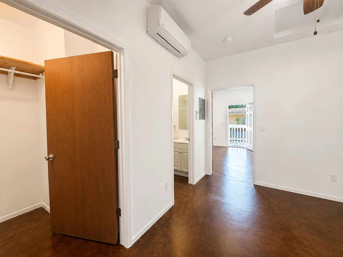2 bed, $1,400 — Photo 4