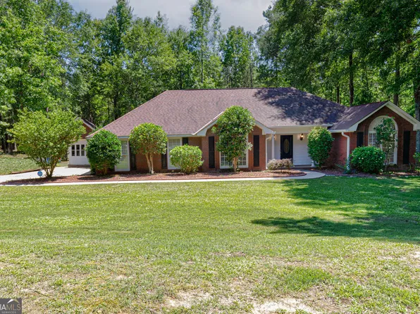 80 Kristi Lynns Ct, Midland, GA 31820