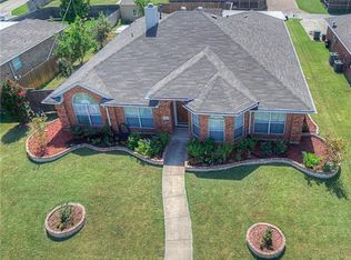 5011 Springtree Ln, Sachse, TX 75048