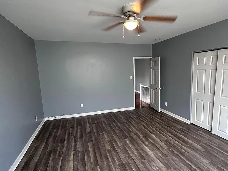 7000 Forrest Ave — Photo 9