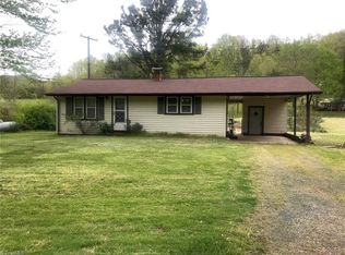 219 Sawmill Rd, Mc Grady, NC 28649