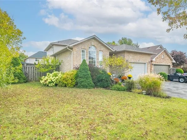 43 Idlewilde Ln, Hamilton, ON L0R 1W0