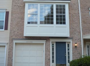 13106 Kidwell Field Rd, Herndon, VA 20171