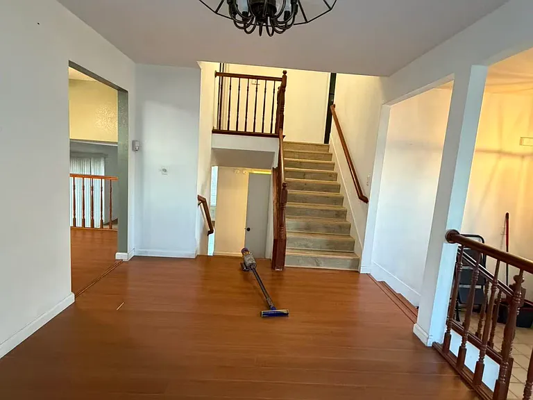 8324 Trimmer Way — Photo 5