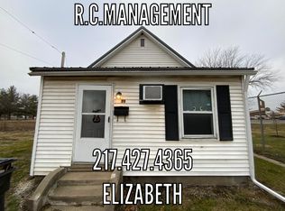20 Elizabeth St, Danville, IL 61832