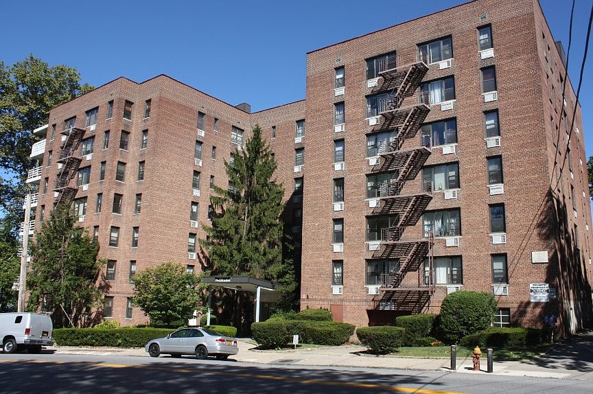 1st image of 123 Valentine Ln APT Lf