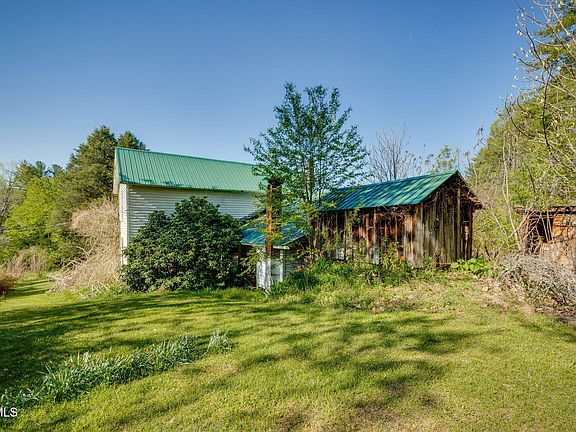 3rd image of 507 Ivan Greer Ln