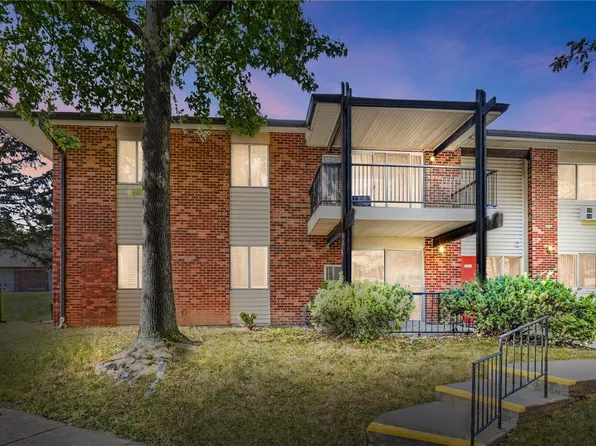 10011 Echoridge Ln APT C, Saint Louis, MO 63123