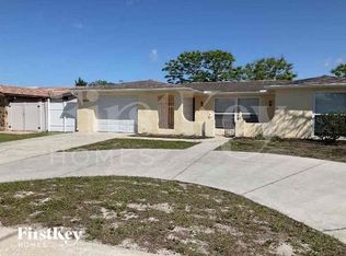 7825 Embassy Blvd, Port Richey, FL 34668