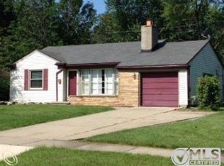 29711 Westbrook Pkwy, Southfield, MI 48076