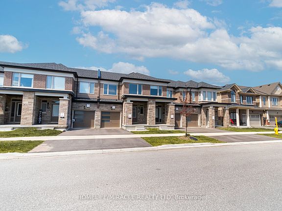 2nd image of 34 Valleybrook Rd