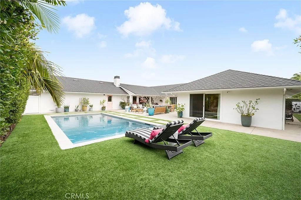 4 bed, 2624 sqft, $17,200 — Photo 3