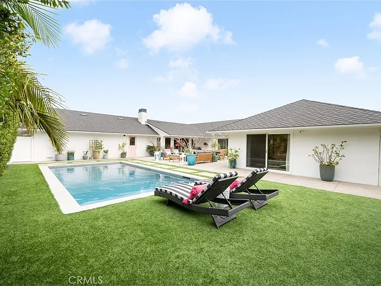1419 Santiago Dr — Photo 3