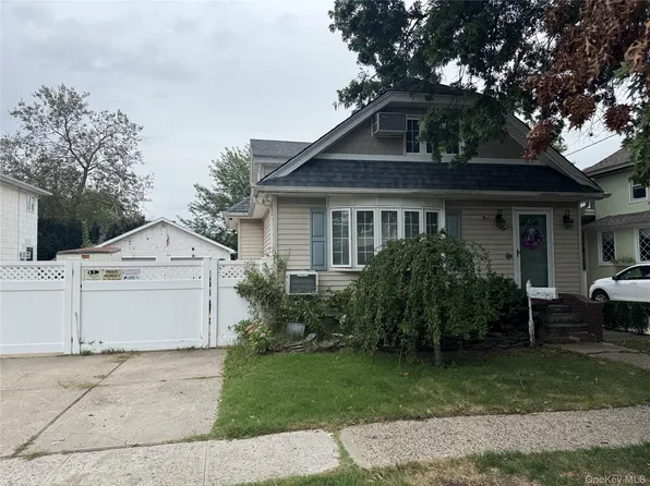 115 Madison Avenue, Franklin Square, NY 11010