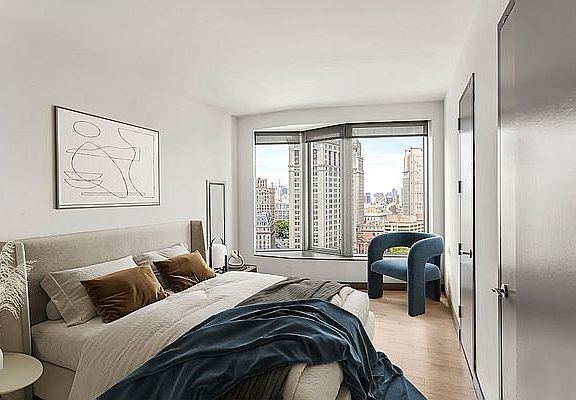 5th image of 8 Spruce St APT 43A