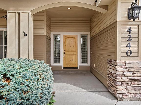 2nd image of 4240 N Buckstone Pl