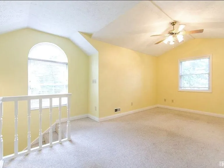 520 S Eagleson Ave — Photo 16