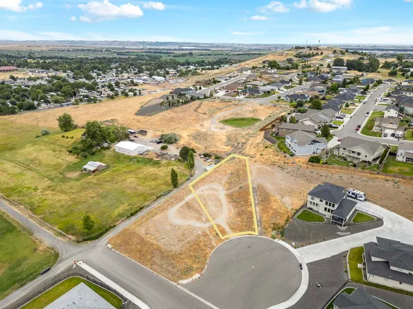 6574 Argos St, West Richland, WA 99353