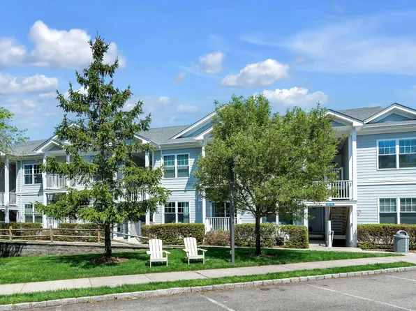 61475 Route 48 #A105, Greenport, NY 11944