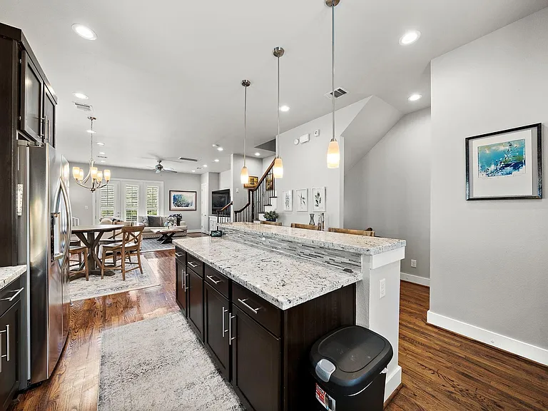 2509 Garrow St #B — Photo 10