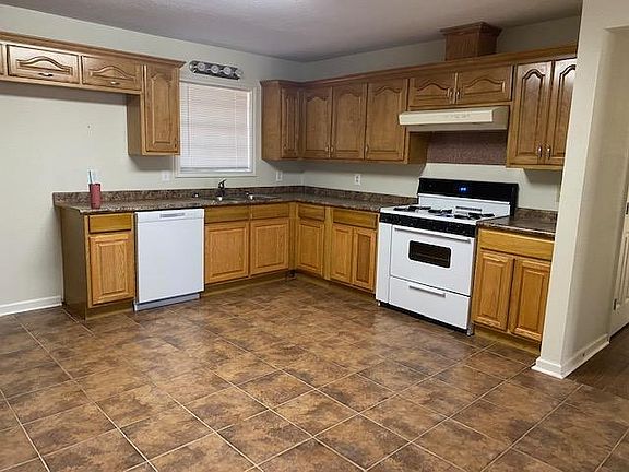 5th image of 115 Oakland Dr