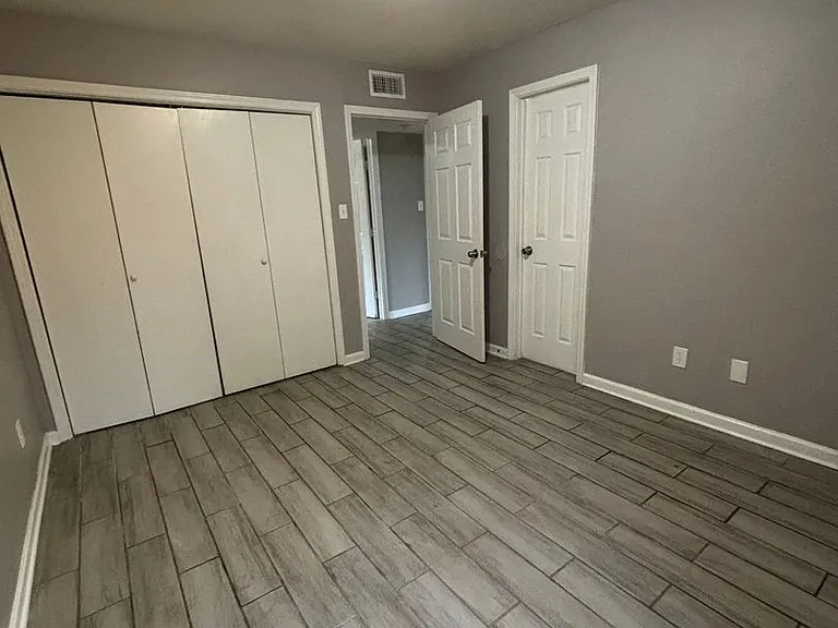 4122 Cherokee St — Photo 11