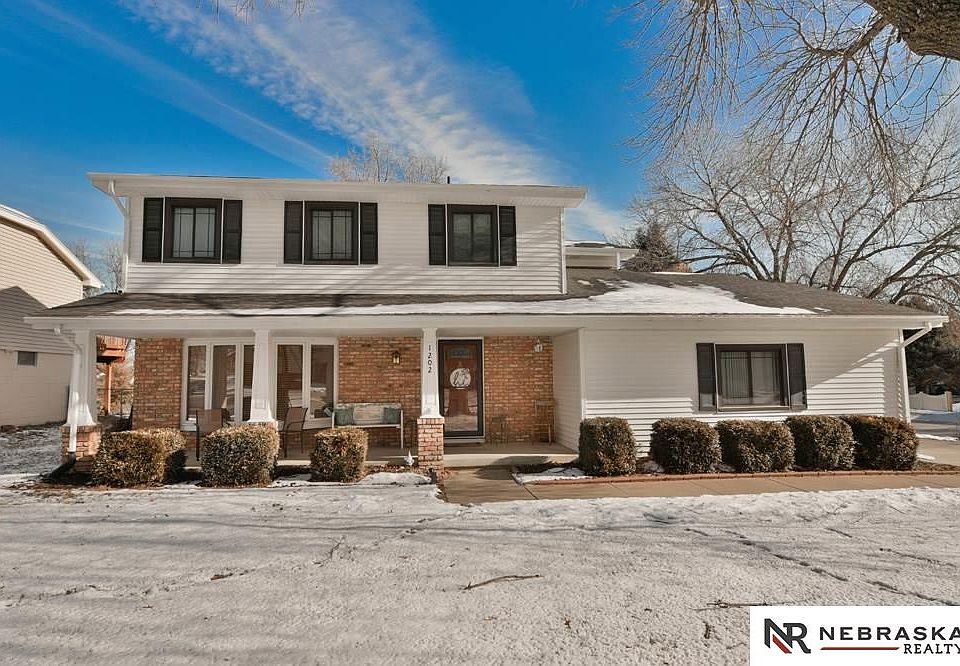 1st image of 1202 Cottonwood Cir