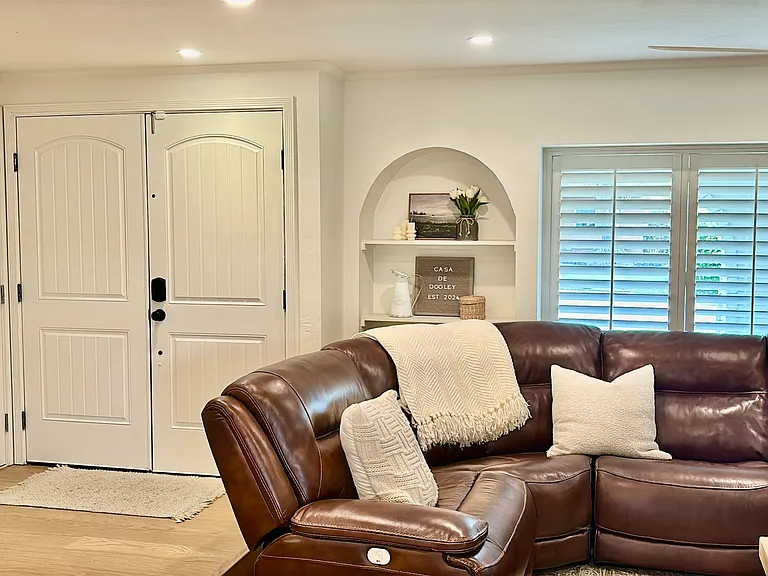 567 Woods Dr — Photo 4