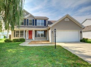 823 Sedgegrass Dr, Champaign, IL 61822