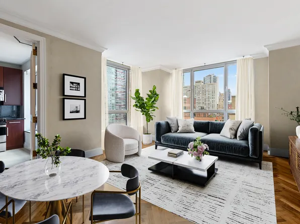 351 East 51st Street image 1 of 7