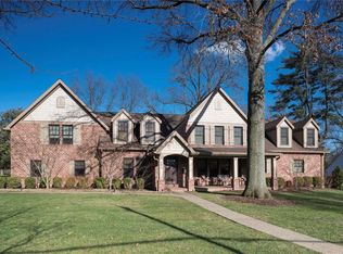 484 N Taylor Ave, Saint Louis, MO