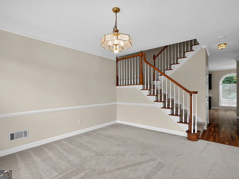 5594 Mountain View Pass — Photo 2