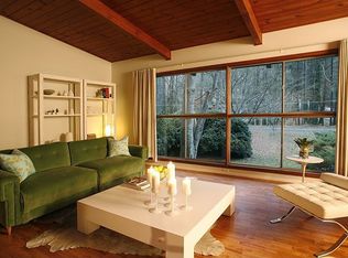 3798 Valleybluff Dr, Doraville, GA 30340