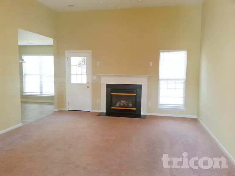 4422 Little Moser Ln — Photo 3