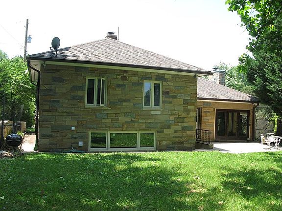 rear exterior view