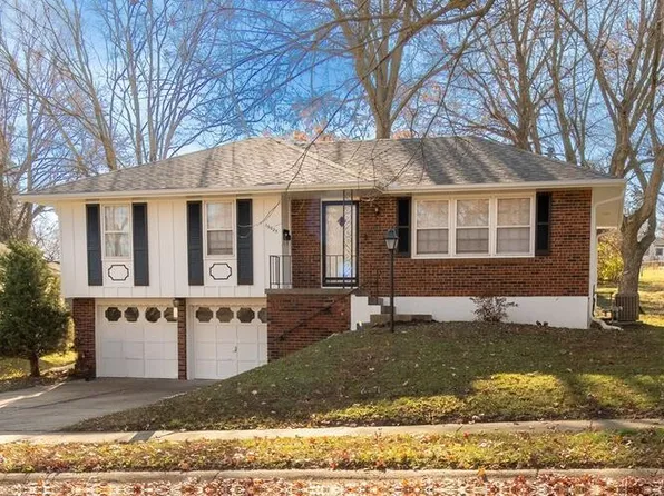 15023 E 33rd St S, Independence, MO 64055