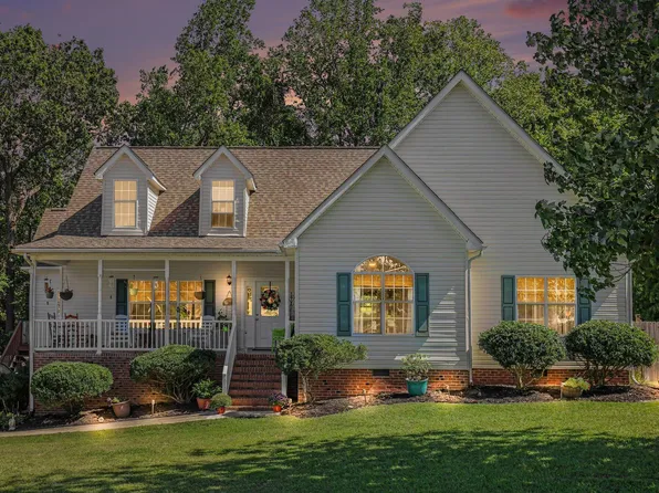 40 Meadow Ln, Franklinton, NC 27525