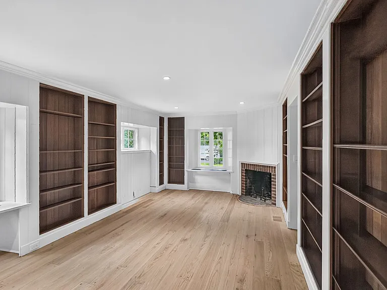 1085 Ridge Rd — Photo 17