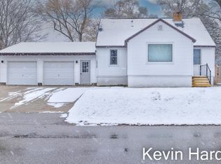 15325 Krueger St, Spring Lake, MI 49456