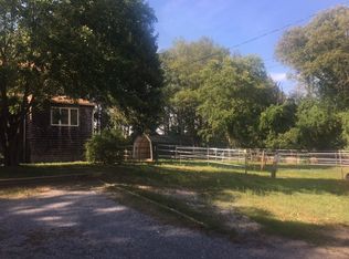 29 Gull Dip Rd, Ridge, NY 11961