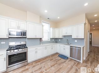 1446 W Lexington St #1A, Chicago, IL 60607