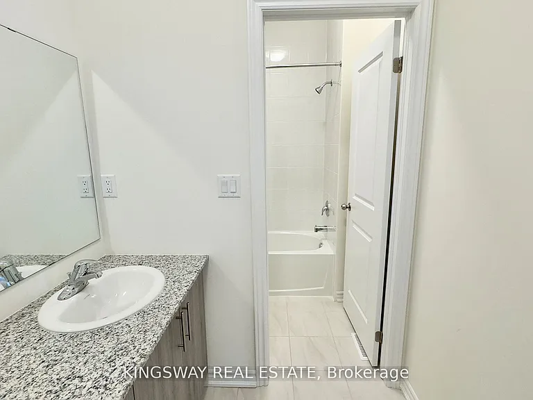 16 Blick Cres — Photo 17