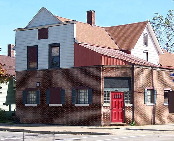 1st image of 3355 W 46th St